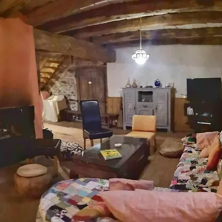 Grand Pour 18 Personnes Dans La Campagne Tarnaise * Andouque